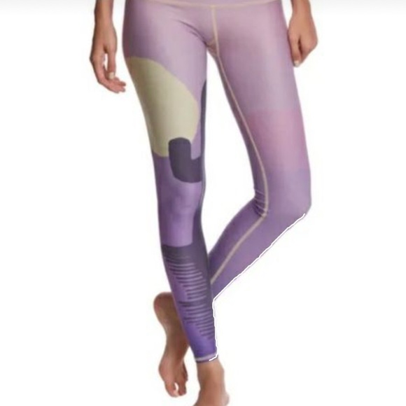 TEEKI Desert cactus Sun purple print hot Pants Leggings Size Small ~NWOT USA Sm - Picture 1 of 4